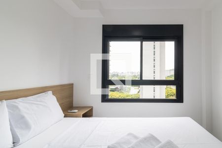 Quarto Suíte de apartamento à venda com 2 quartos, 33m² em Indianópolis, São Paulo