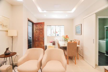 Sala de casa à venda com 4 quartos, 250m² em Rio Pequeno, São Paulo