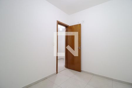 Quarto 1 de apartamento para alugar com 3 quartos, 75m² em Granada, Uberlândia