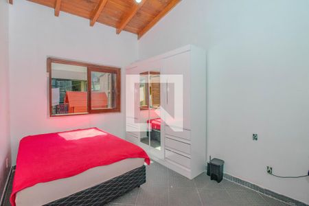 Suíte de casa para alugar com 4 quartos, 96m² em Rubem Berta, Porto Alegre