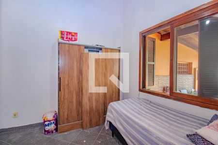 Quarto de casa para alugar com 4 quartos, 96m² em Rubem Berta, Porto Alegre