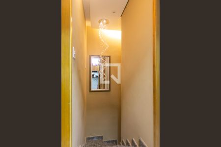 Hall / Escada  de casa de condomínio à venda com 2 quartos, 70m² em Itaquera, São Paulo