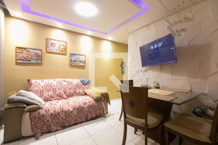 Sala de casa de condomínio à venda com 2 quartos, 70m² em Itaquera, São Paulo