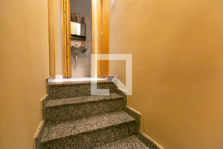 Escada  de casa de condomínio à venda com 2 quartos, 70m² em Itaquera, São Paulo