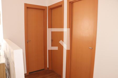 Corredor de apartamento para alugar com 2 quartos, 45m² em Granja Viana, Cotia