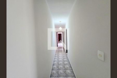 Corredor de casa para alugar com 3 quartos, 220m² em Jardim Santa Clara, Guarulhos