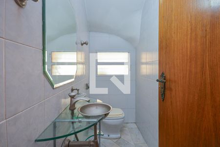 Lavabo de casa para alugar com 4 quartos, 195m² em Jardim Santa Helena, São Paulo