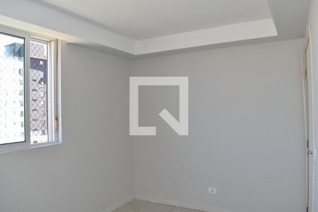 Quarto 1 de apartamento para alugar com 2 quartos, 135m² em Tingui, Curitiba