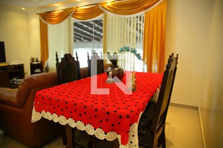 Sala de Jantar de casa à venda com 3 quartos, 192m² em Dos Casa, São Bernardo do Campo