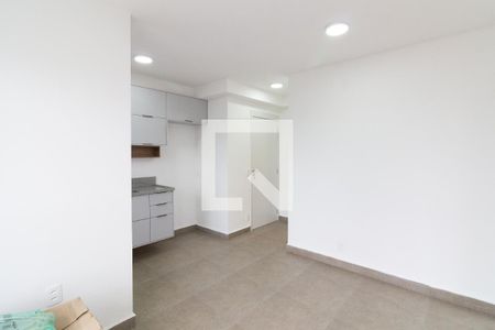 Sala/Cozinha de apartamento para alugar com 2 quartos, 38m² em Vila Butantã, São Paulo