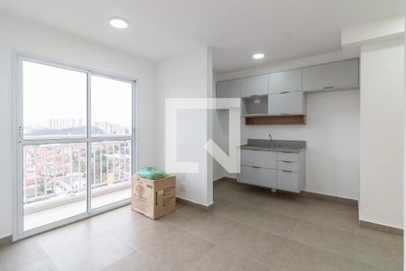 Sala/Cozinha de apartamento para alugar com 2 quartos, 38m² em Vila Butantã, São Paulo