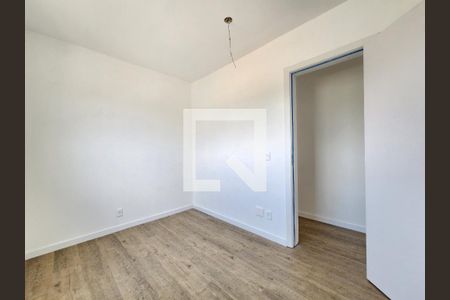 Quarto 1 de apartamento à venda com 2 quartos, 57m² em Vila Amaral, Belo Horizonte