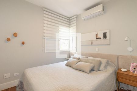 Suíte de apartamento à venda com 3 quartos, 102m² em Vila Olímpia, São Paulo
