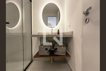 Banheiro Social de kitnet/studio para alugar com 1 quarto, 21m² em Ipiranga, São Paulo