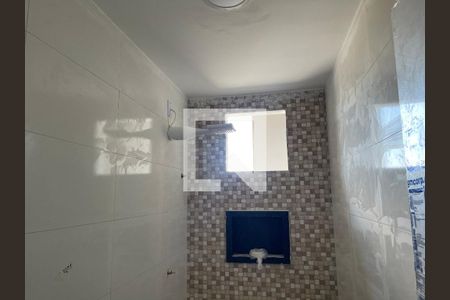Banheiro Social de apartamento para alugar com 2 quartos, 100m² em Vila Santa Cruz, Duque de Caxias