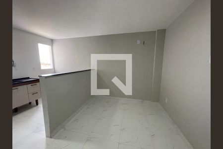 Sala/Cozinha de apartamento para alugar com 1 quarto, 135m² em Vila Santa Cruz, Duque de Caxias