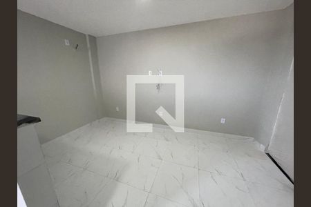 Sala/Cozinha de apartamento para alugar com 1 quarto, 135m² em Vila Santa Cruz, Duque de Caxias