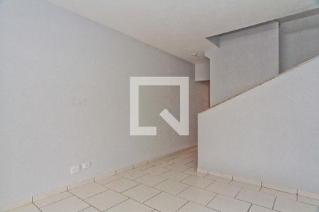 Sala de casa para alugar com 2 quartos, 100m² em Jardim Santa Monica, São Paulo