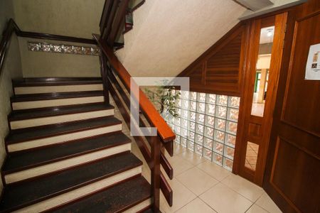 Hall de entrada de apartamento à venda com 1 quarto, 52m² em Petrópolis, Porto Alegre