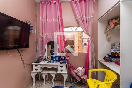 Quarto 1 de casa à venda com 3 quartos, 360m² em Universitário, Belo Horizonte