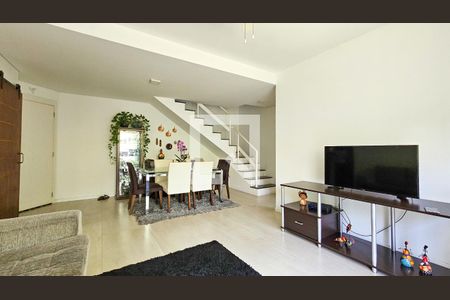 Sala de casa de condomínio à venda com 3 quartos, 96m² em Usina Piratininga, São Paulo
