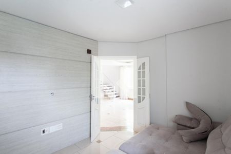 Sala 2 de casa de condomínio para alugar com 3 quartos, 310m² em Diamante, Belo Horizonte