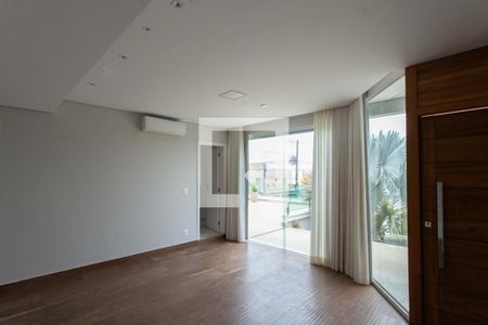 Sala 1 de casa de condomínio para alugar com 3 quartos, 310m² em Diamante, Belo Horizonte