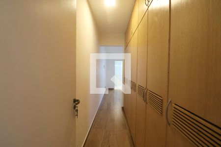 Suíte de apartamento para alugar com 4 quartos, 190m² em Morro do Maluf, Guarujá
