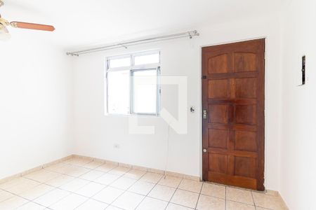 Sala de apartamento para alugar com 2 quartos, 56m² em Conjunto Habitacional Fazenda do Carmo, São Paulo