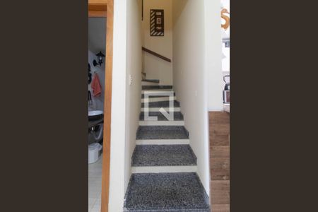 Escada de casa de condomínio à venda com 3 quartos, 148m² em Vila Nova, Porto Alegre