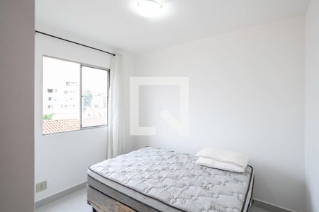 Quarto 2 de apartamento para alugar com 2 quartos, 48m² em Castelo, Belo Horizonte