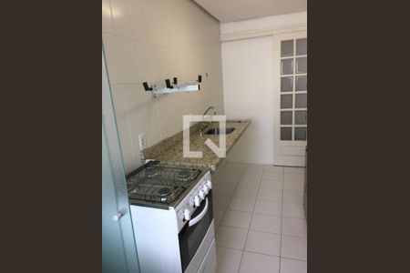 Cozinha de apartamento para alugar com 2 quartos, 72m² em Jardim Carvalho, Porto Alegre
