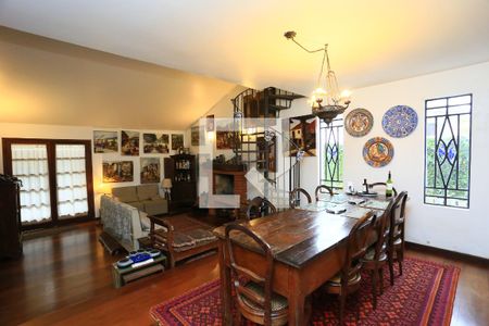 Sala de casa à venda com 3 quartos, 296m² em Jardim Vitoria Regia (zona Oeste), São Paulo