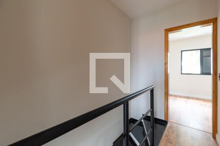 Corredor de casa à venda com 2 quartos, 78m² em Vila Babilonia, São Paulo