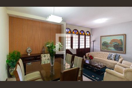 Casa à venda com 4 quartos, 360m² em Itaipu, Niterói