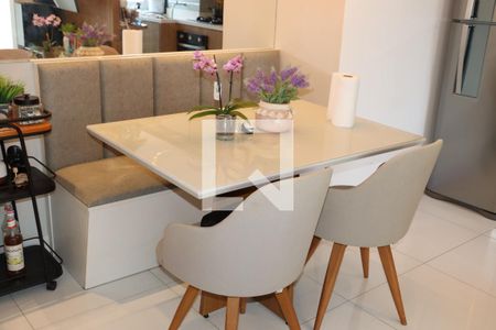 Sala de apartamento para alugar com 2 quartos, 45m² em Jardim Barro Branco, Cotia