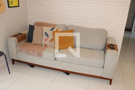 Sala de apartamento para alugar com 2 quartos, 45m² em Jardim Barro Branco, Cotia