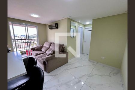 Sala de apartamento para alugar com 2 quartos, 46m² em Vila Galvão, Guarulhos