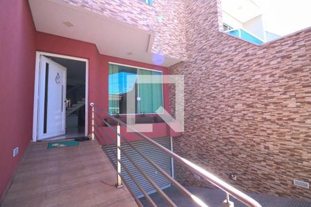 Casa à venda com 3 quartos, 276m² em Jardim Aeroporto, São Paulo