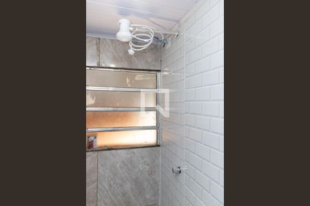 Banheiro Social de casa para alugar com 1 quarto, 40m² em Parque Casa de Pedra, São Paulo