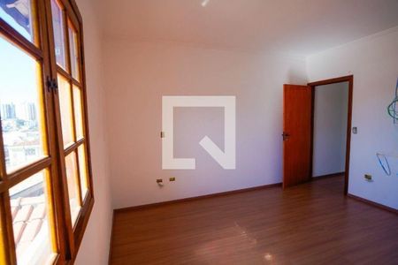 Casa à venda com 3 quartos, 280m² em Santa Maria, Santo André