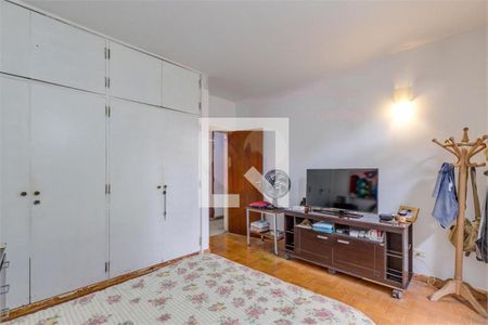 Casa à venda com 3 quartos, 390m² em Jardim Cordeiro, São Paulo