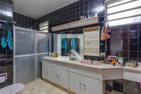 Casa à venda com 3 quartos, 390m² em Jardim Cordeiro, São Paulo