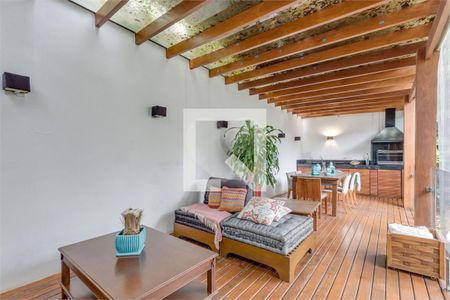 Casa à venda com 3 quartos, 537m² em Jardim dos Estados, São Paulo