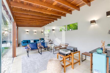 Casa à venda com 3 quartos, 537m² em Jardim dos Estados, São Paulo
