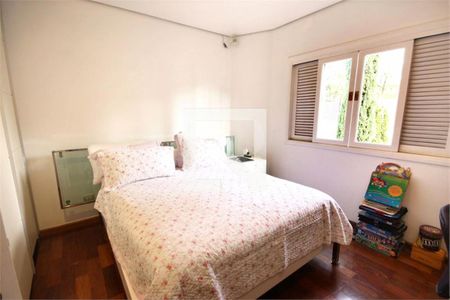 Casa à venda com 4 quartos, 315m² em Alto da Boa Vista, São Paulo