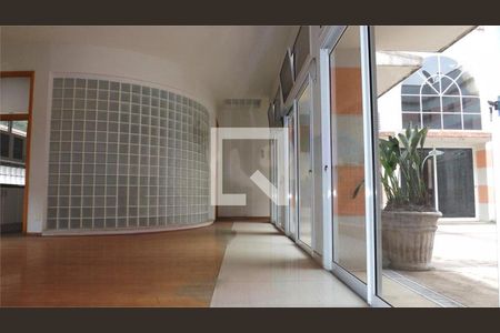 Casa à venda com 4 quartos, 520m² em Cidade Ademar, São Paulo