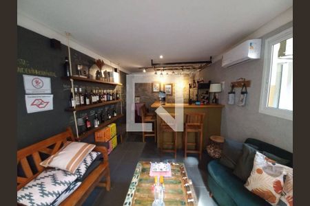 Casa à venda com 3 quartos, 300m² em Campo Belo, São Paulo