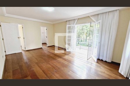 Casa à venda com 4 quartos, 329m² em Jardim Vitoria Regia (Zona Oeste), São Paulo