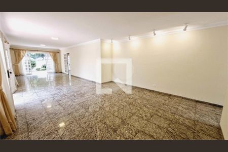 Casa à venda com 4 quartos, 329m² em Jardim Vitoria Regia (Zona Oeste), São Paulo